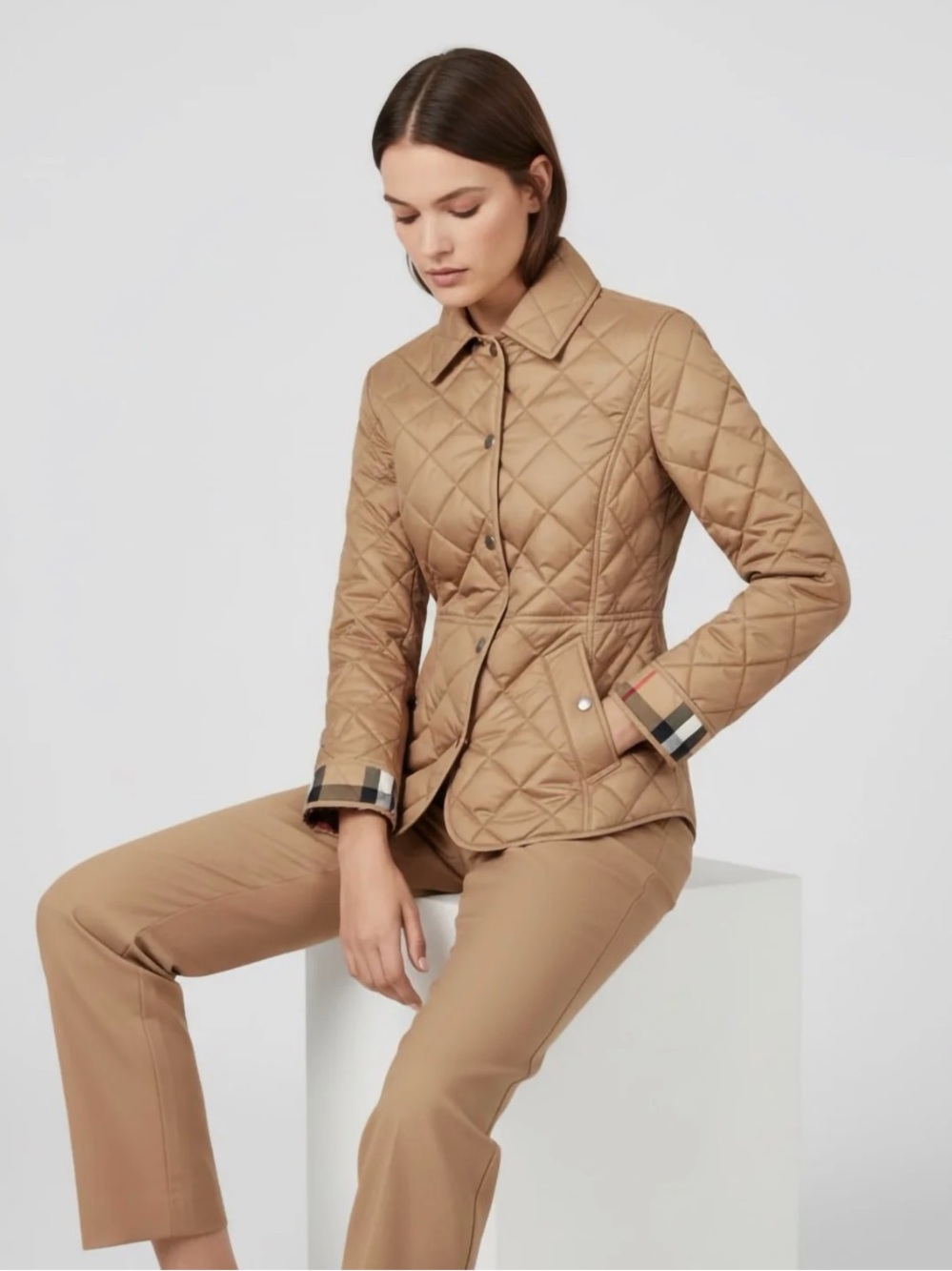 BURBERRY CAWTHORNE QUILTED JACKET Tan Women's Jacket with Turn-Cuff Deta. New